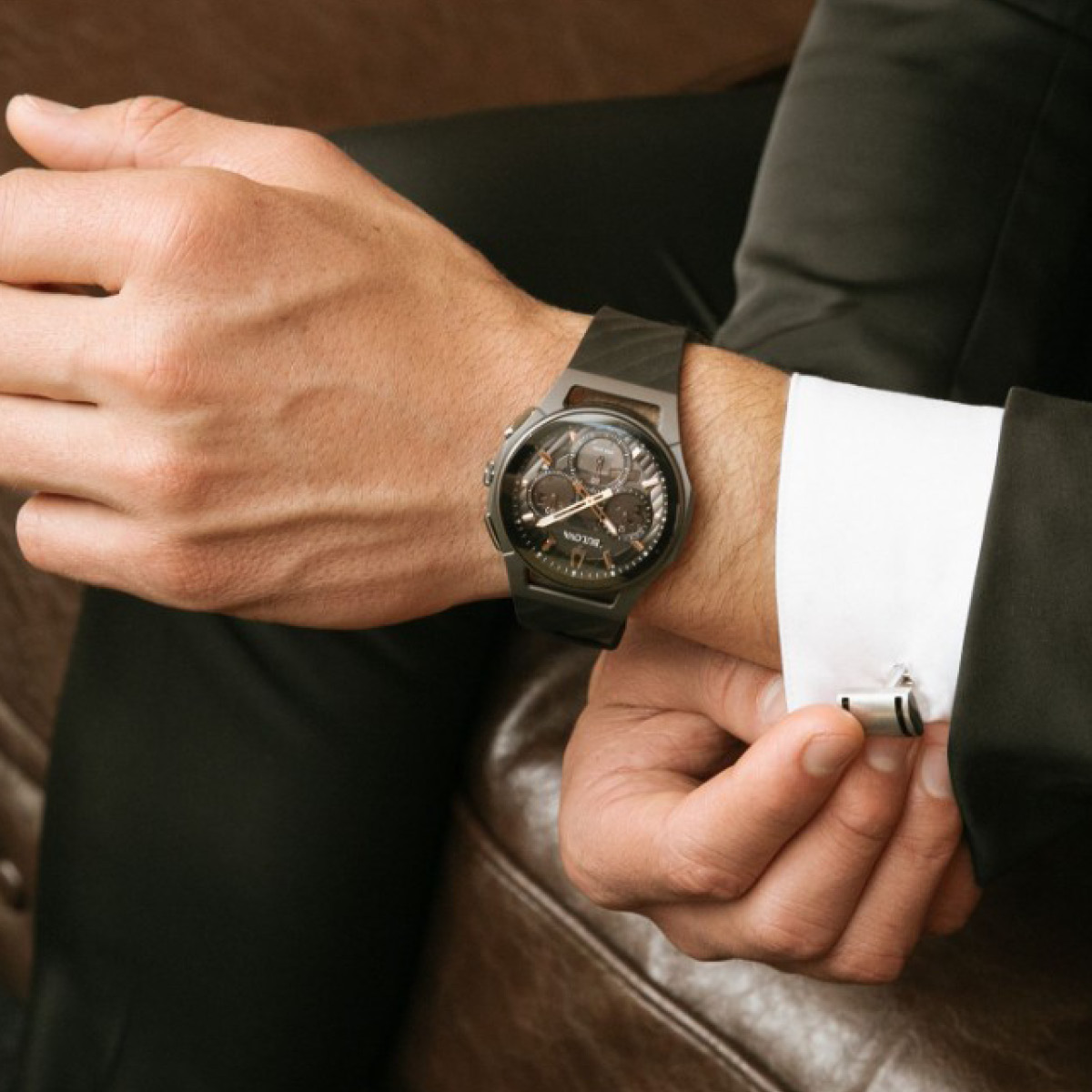 Bulova Mens CURV Titanium Chronograph image number 5